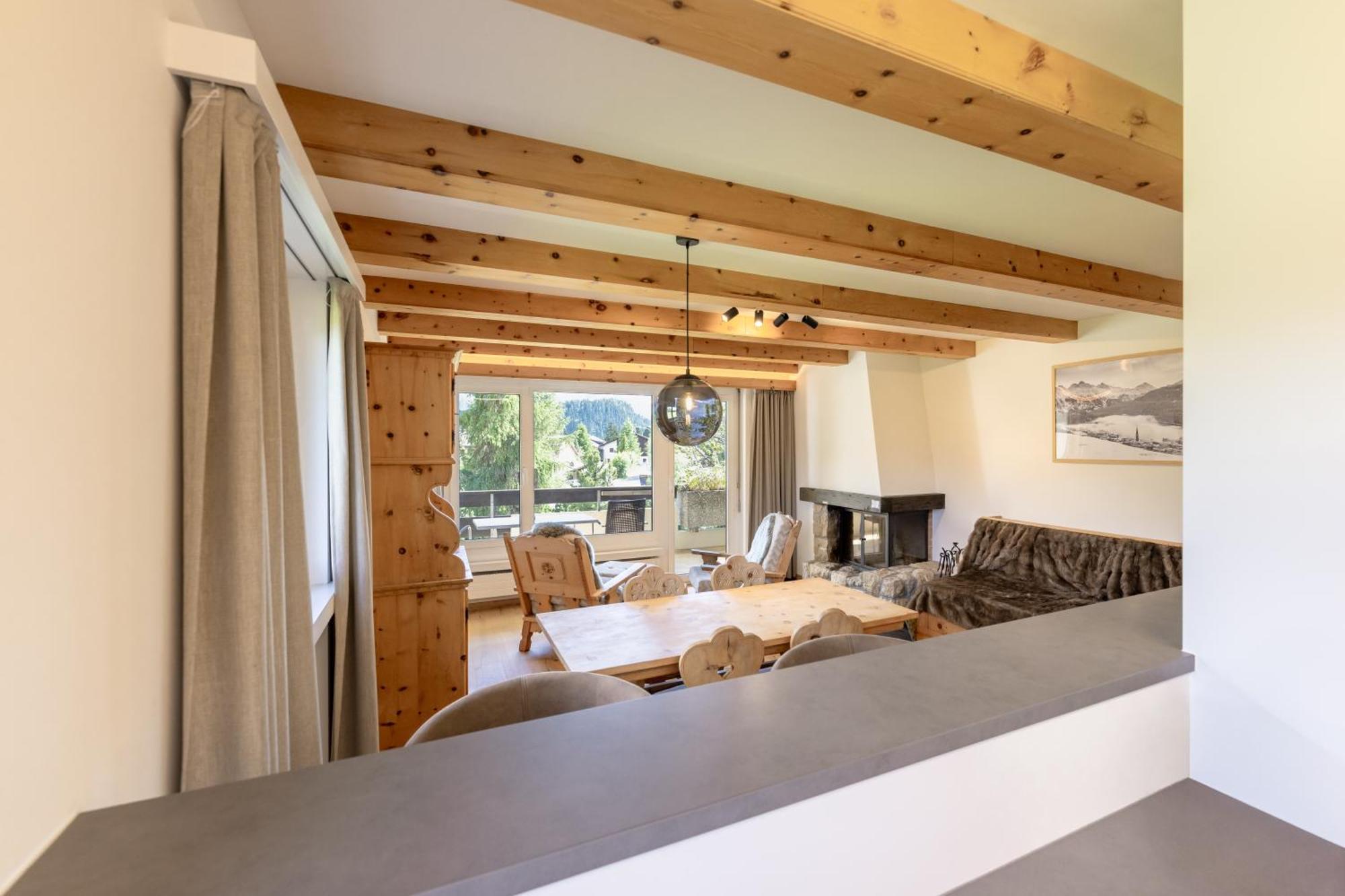 Cosy Apartment Facing Piz Rosatsch St. Moritz Bagian luar foto