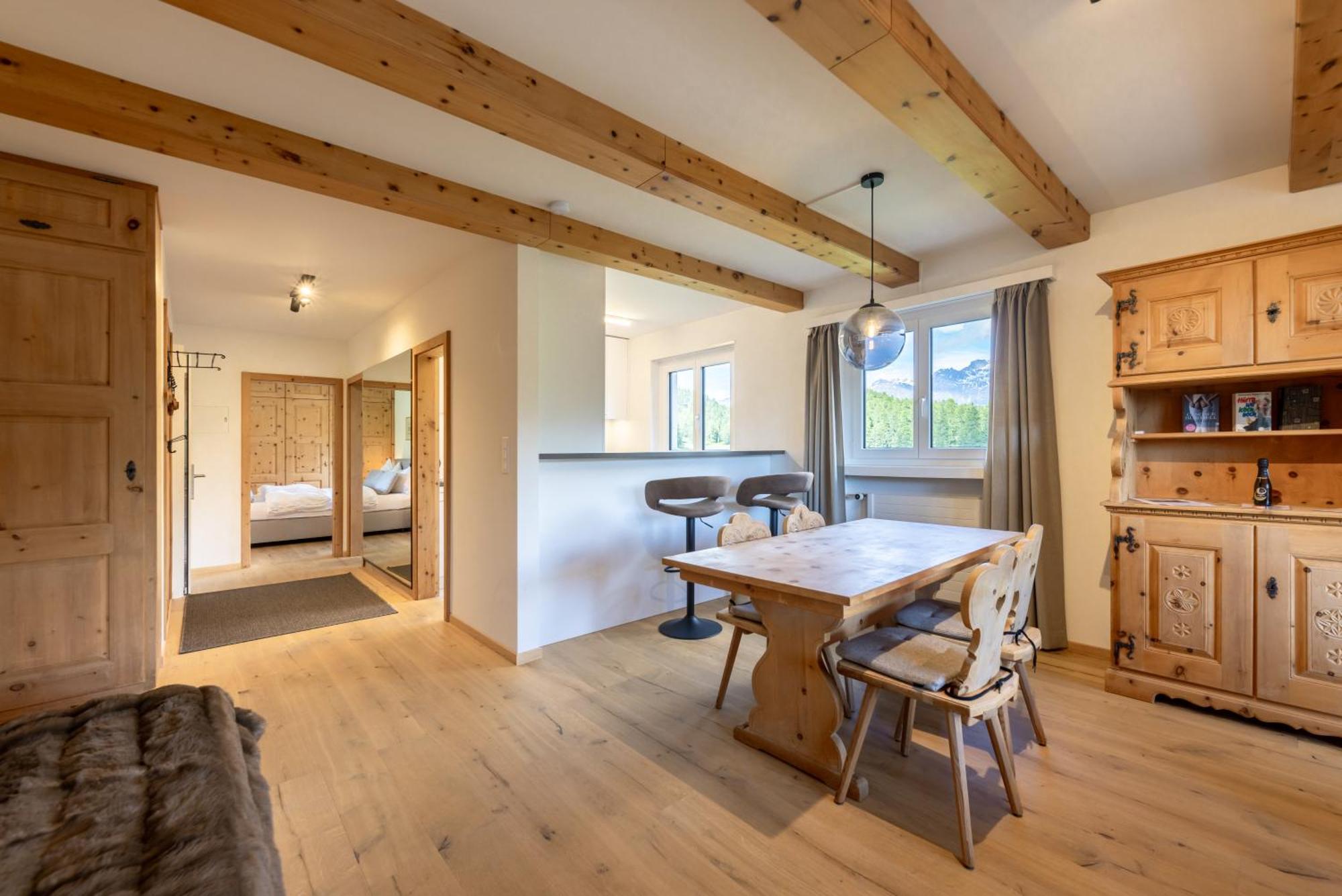 Cosy Apartment Facing Piz Rosatsch St. Moritz Bagian luar foto